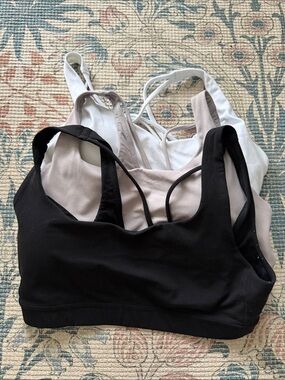 Aletha 3 pack Women's Seamless Scoop Sports Bra - Black, White & Taupe